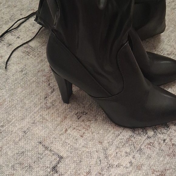 Black Knee-High Women's Boots - Picture 3 of 7